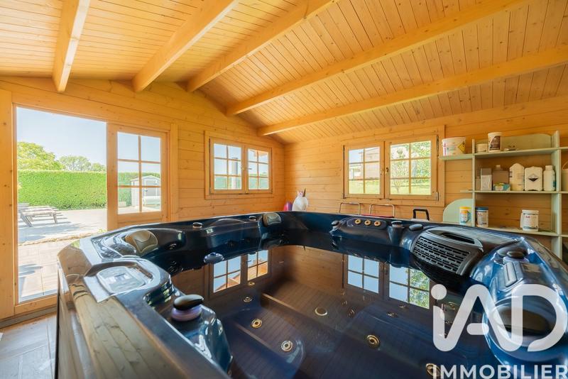 Maison - 159 m² - 8 pièces