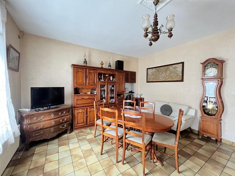 Maison - 100 m² - 5 pièces