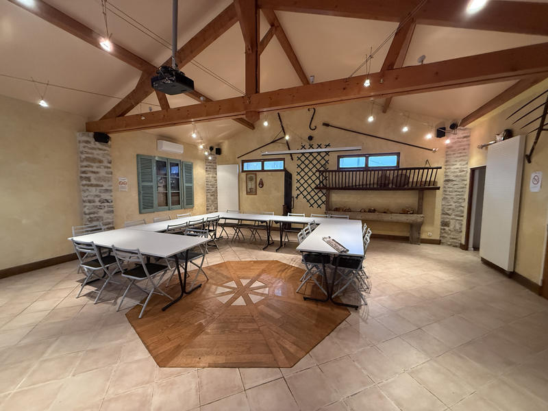 Maison - 475 m² - 12 pièces