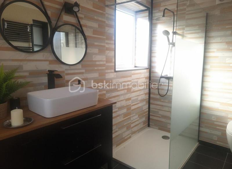 Villa - 190 m² - 8 pièces