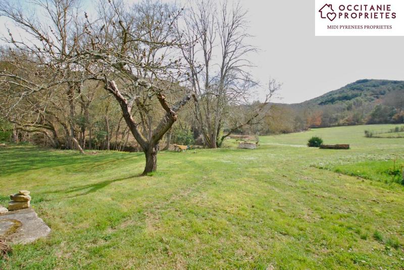 Propriété - 253 m² - 5 pièces