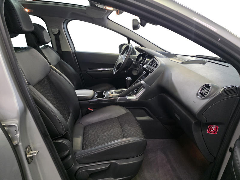 Peugeot 3008 - 1.6 Blue-HDi 120cv Allure - 6 Cv