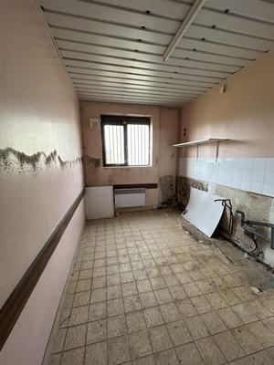 Local commercial - 1 000 m²