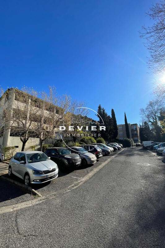 Parking / Garage - 20 m²