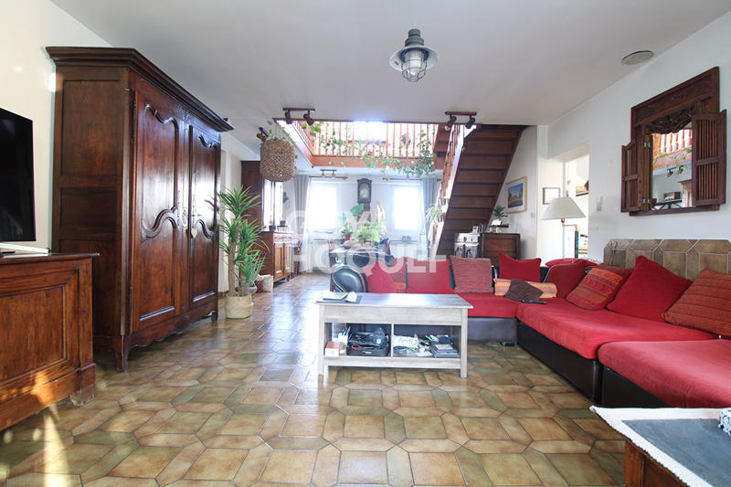 Maison - 150 m² - 6 pièces