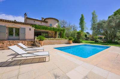 Maison - 195 m² - 7 pièces