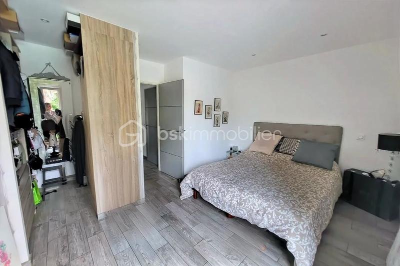 Maison traditionnelle - 177 m² - 7 pièces