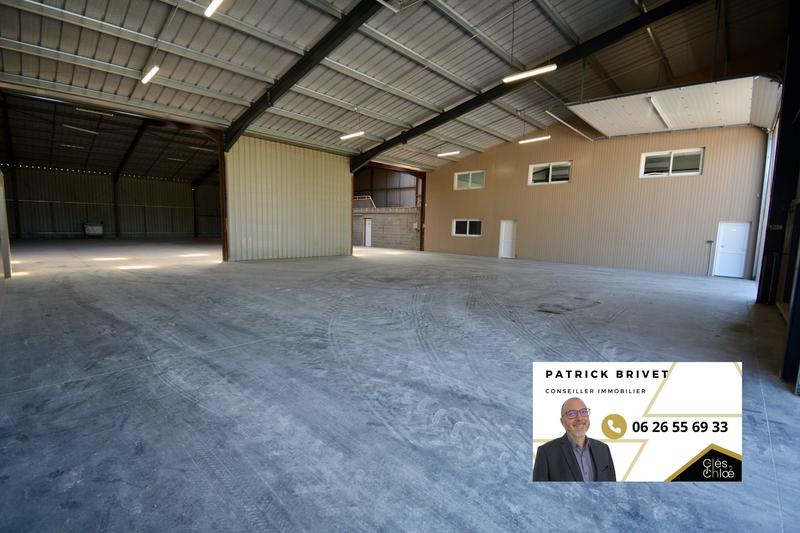Local d'activités - 1 623 m²