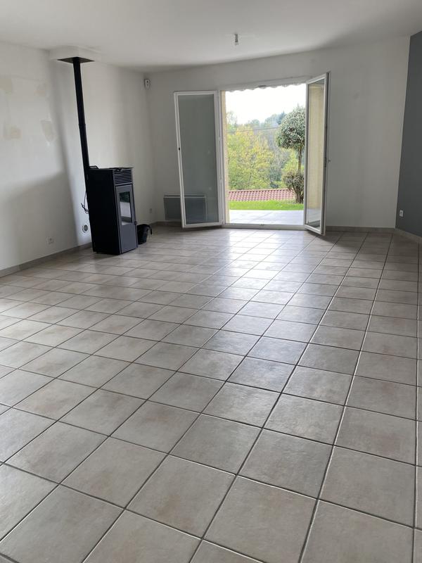 Maison - 96 m² - 4 pièces