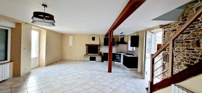 Maison - 122 m² - 6 pièces