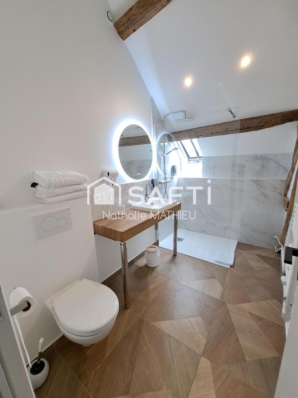 Maison - 200 m² - 7 pièces