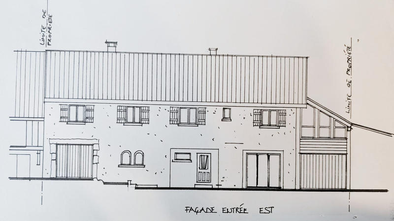 Maison - 275 m² - 8 pièces