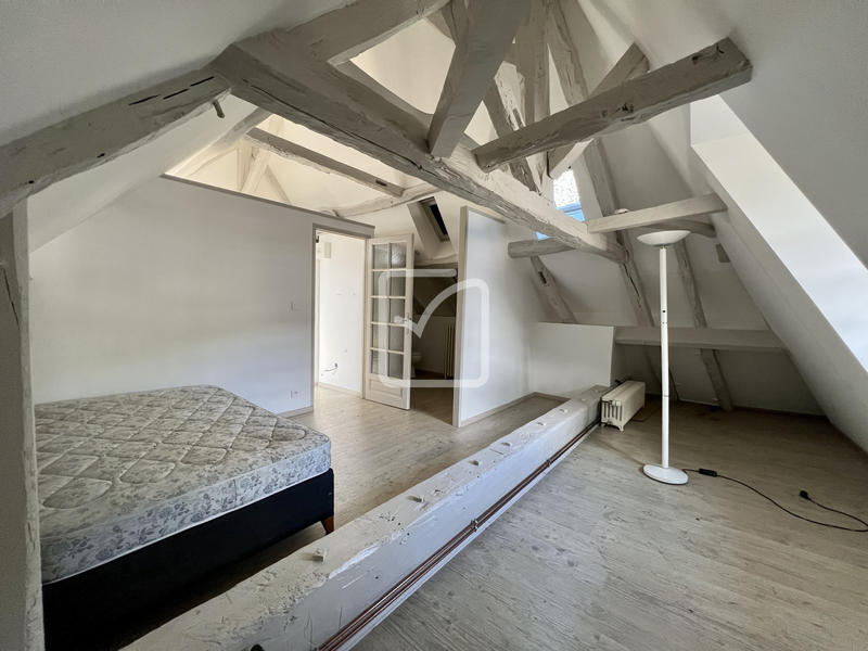 Maison - 322 m² - 12 pièces