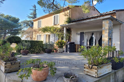 Villa - 150 m² - 4 pièces