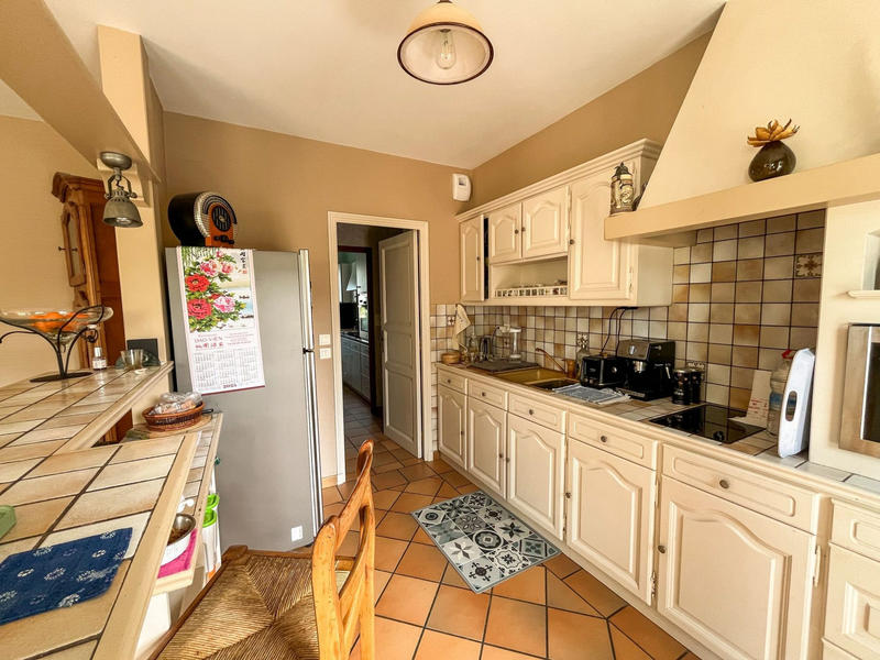 Maison - 216 m² - 7 pièces