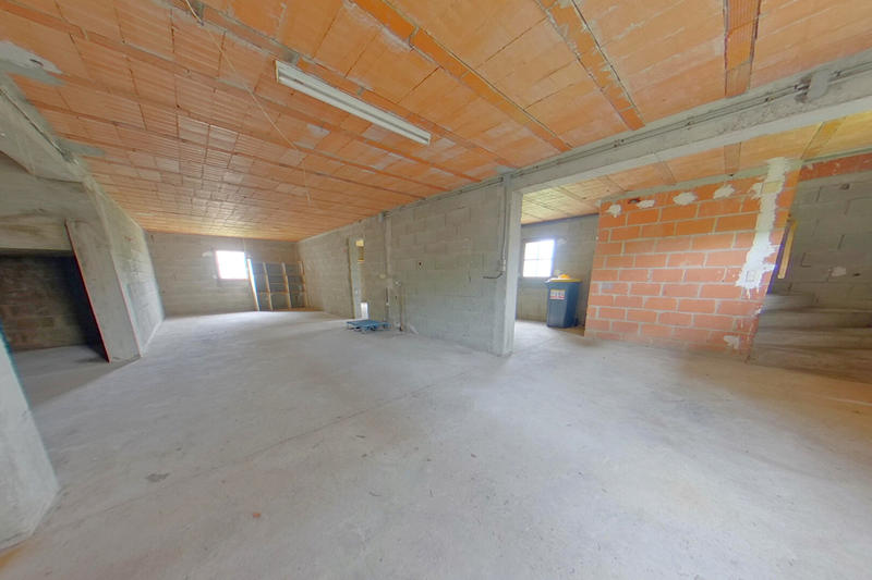 Maison - 83 m² - 4 pièces