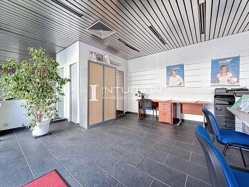 Local commercial - 34 m² - 3 pièces