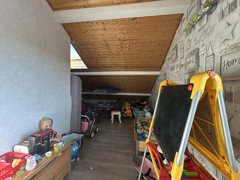 Maison - 161 m² - 7 pièces