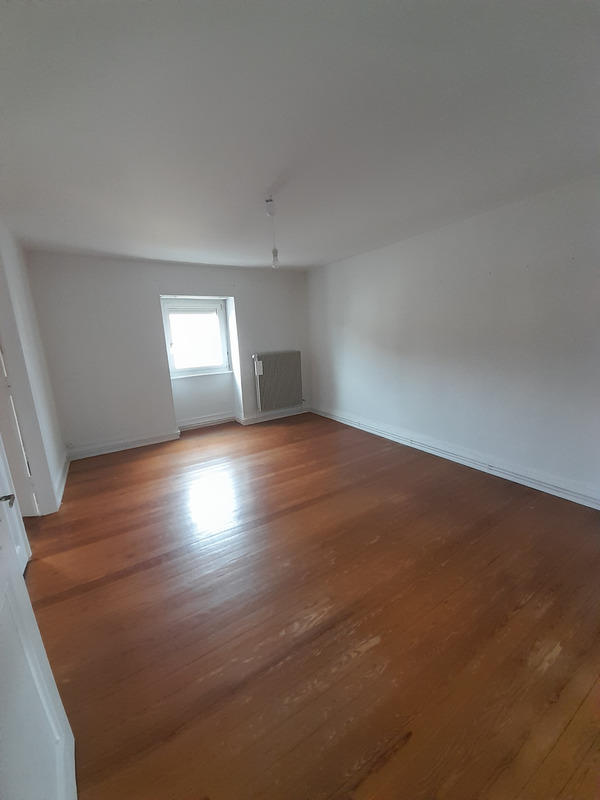 Appartement ancien - 95 m² - 4 pièces