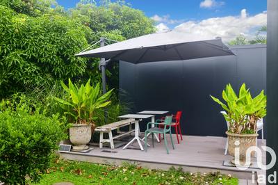 Maison - 272 m² - 5 pièces