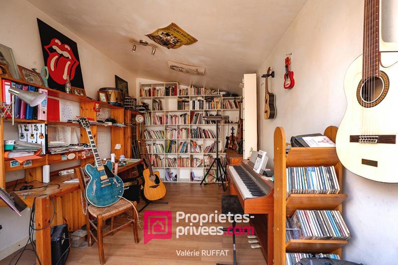 Maison - 190 m² - 8 pièces