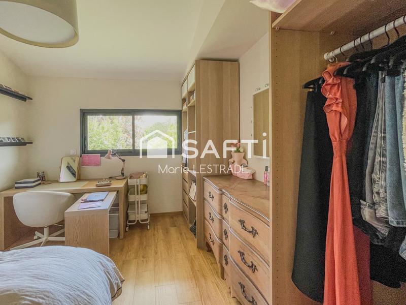 Maison - 195 m² - 6 pièces