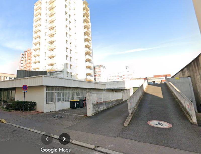 Parking / Garage - 12 m²