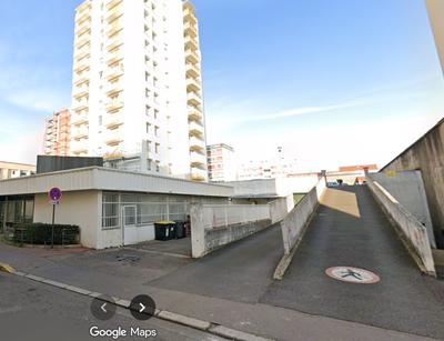 Parking / Garage - 12 m²