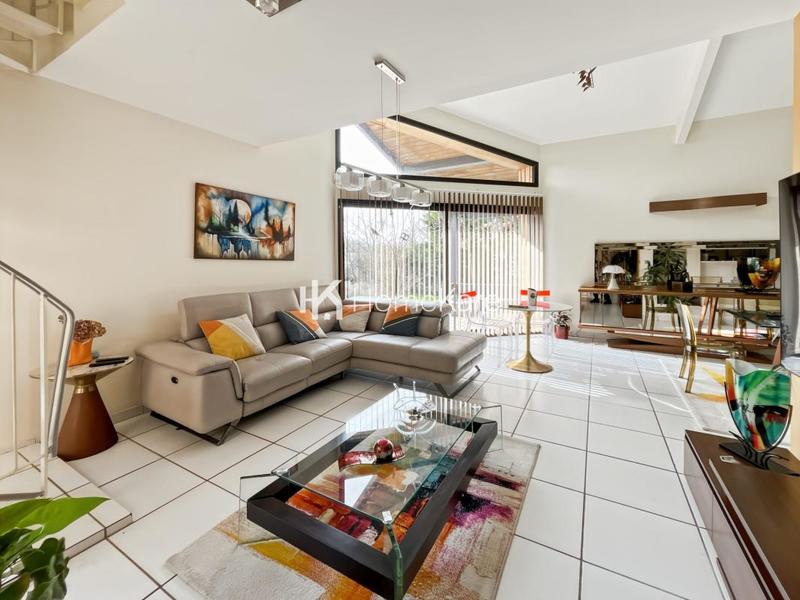 Villa - 200 m² - 5 pièces