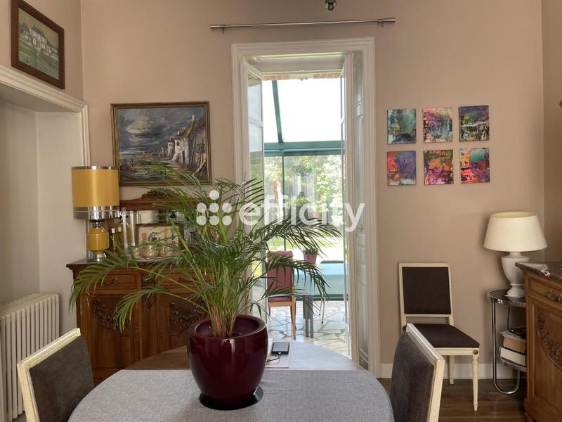 Maison - 169 m² - 7 pièces