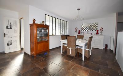 Maison - 349 m² - 10 pièces