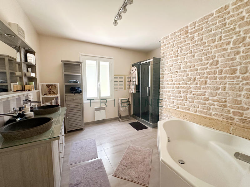 Maison - 160 m² - 6 pièces