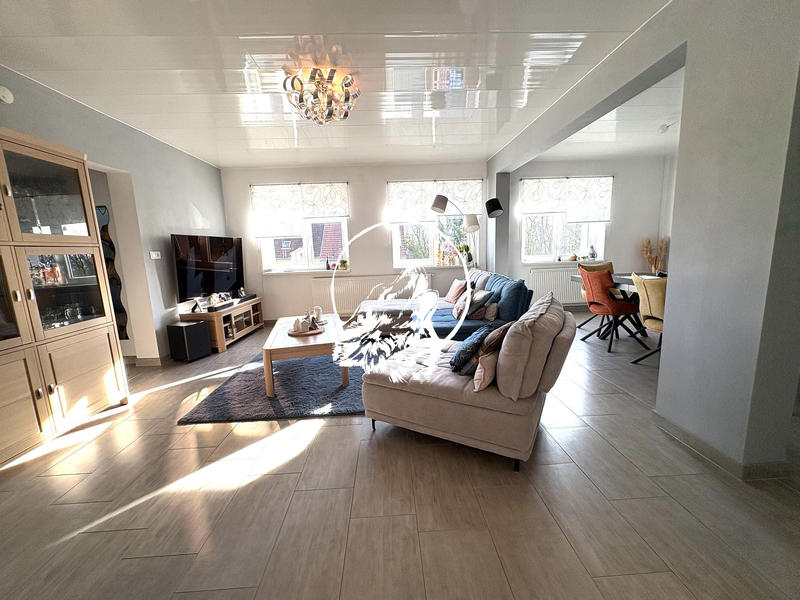 Maison - 137 m² - 6 pièces