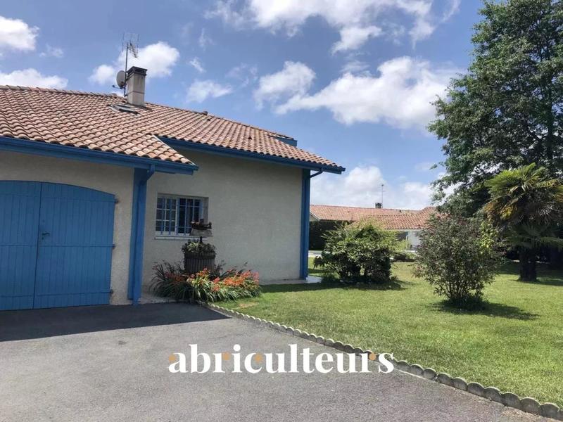 Maison - 160 m² - 5 pièces