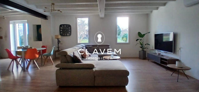 Maison - 208 m² - 7 pièces