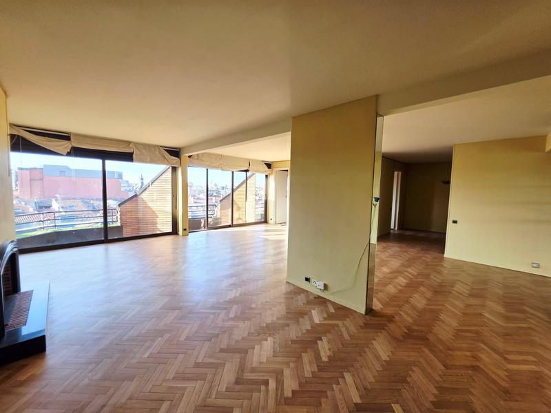 Appartement - 159 m² - 4 pièces