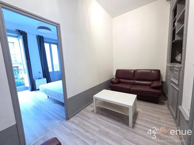 Appartement - 79 m² - 3 pièces