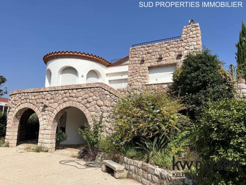 Villa - 247 m² - 7 pièces