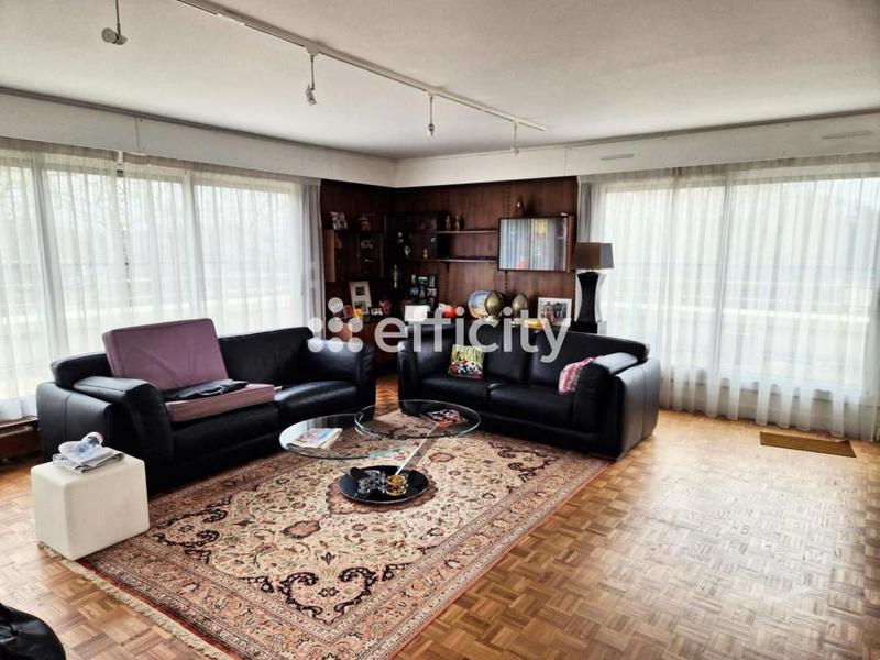 Appartement - 130 m² - 4 pièces