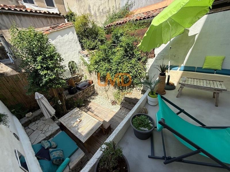 Maison - 195 m² - 8 pièces