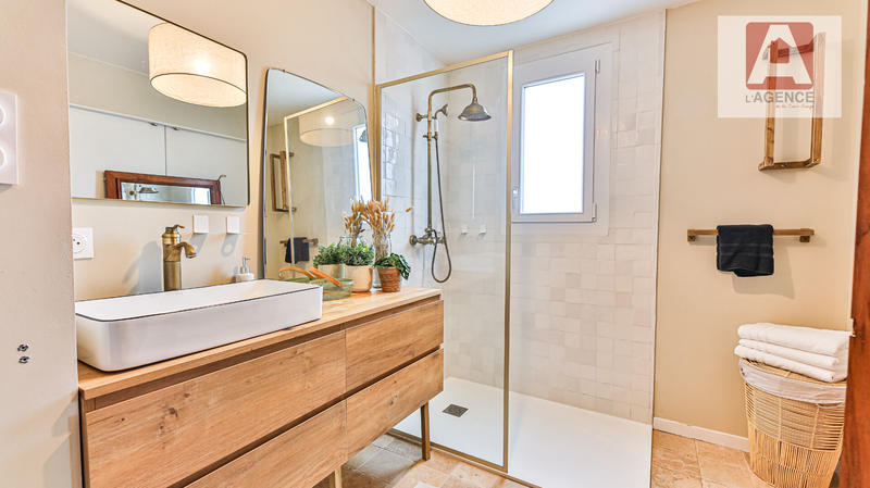 Maison - 175 m² - 7 pièces