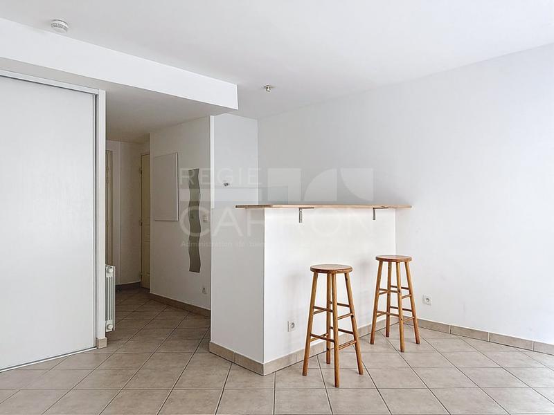Studio - 27 m² - 1 pièce