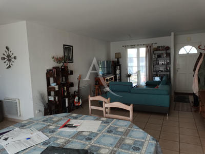 Maison - 89 m² - 5 pièces