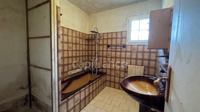 Maison - 98 m² - 5 pièces