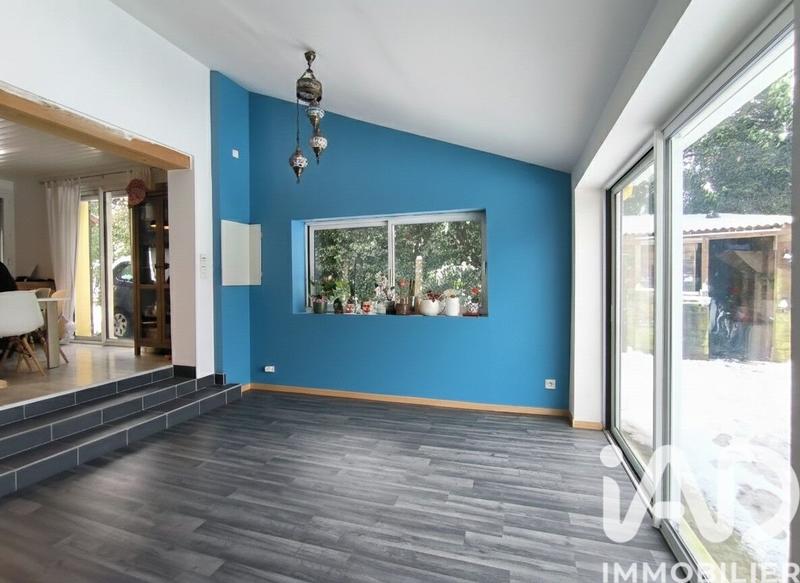 Maison - 213 m² - 8 pièces