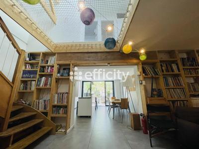 Maison - 186 m² - 7 pièces