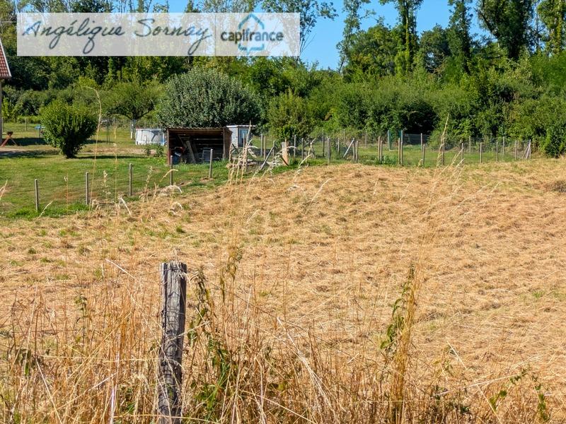 Terrain constructible - 2 221 m²