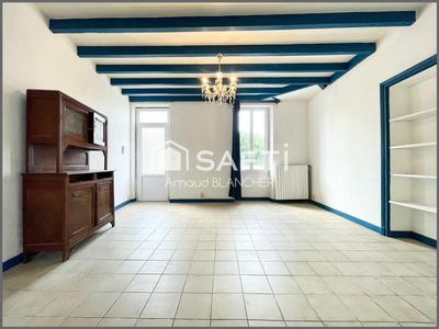 Maison - 93 m² - 4 pièces