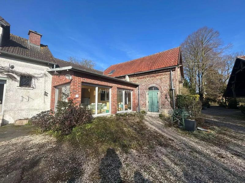 Maison - 265 m² - 12 pièces