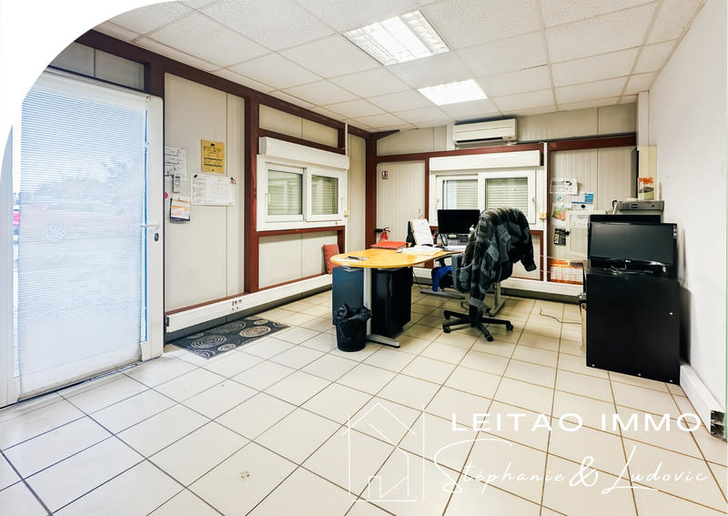 Local d'activités - 822 m²